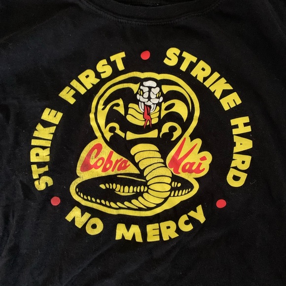 Cobra Kai T Shirt - Picture 3 of 5